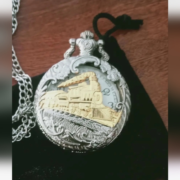 New train locomotive steam engine pocket watch - Picture 3 of 10